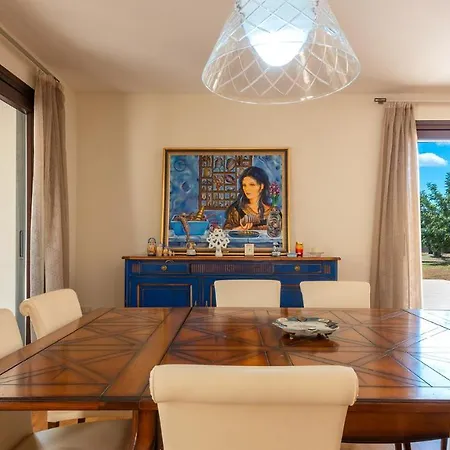 Vila Iride 10&2, Emma Villas